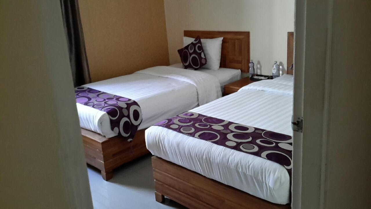 Hotel 9 Mile Янгон Экстерьер фото